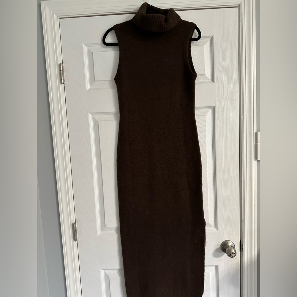 Astr Sleeveless Brown Knit Dress